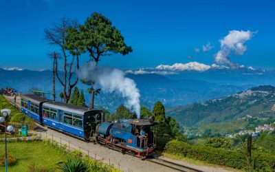 Batasia-loop-Darjeeling-1360x765 Batasia-loop-Darjeeling-1360x765